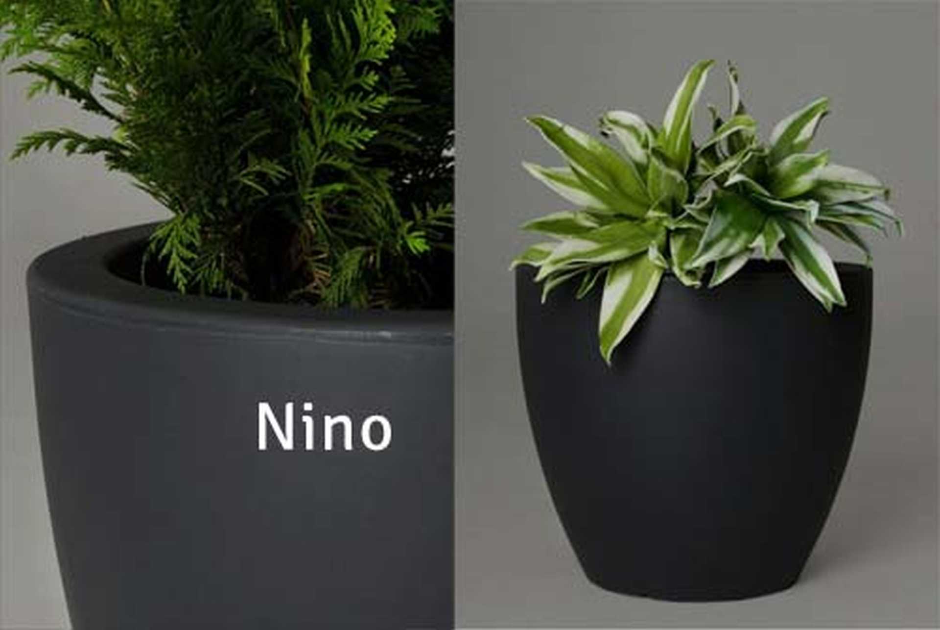zahradní plastový květináč Nino